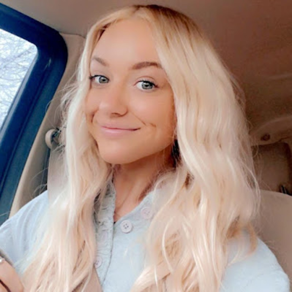 Meet your Posher, Kelly